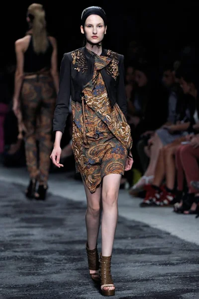 Look 36